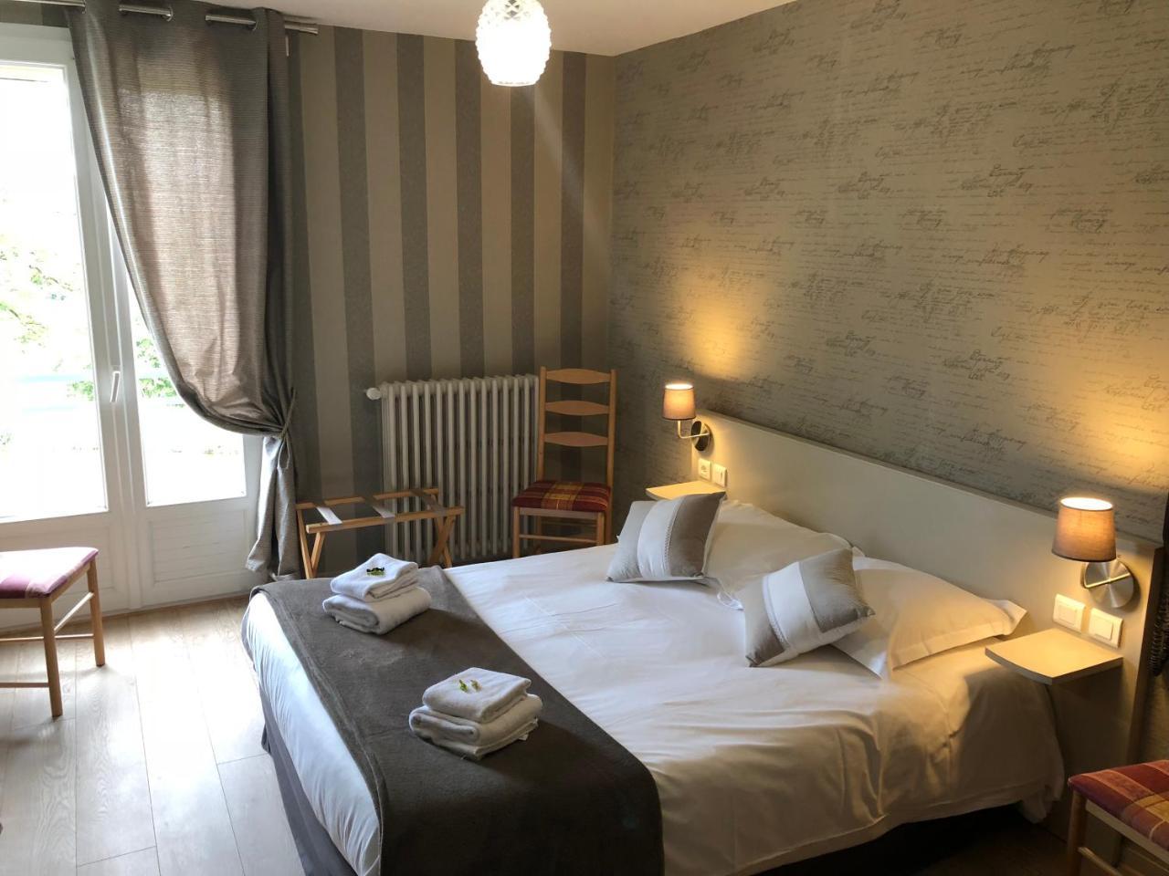 Logis Hotel Auberge De L'Etang Magnac-Bourg 외부 사진